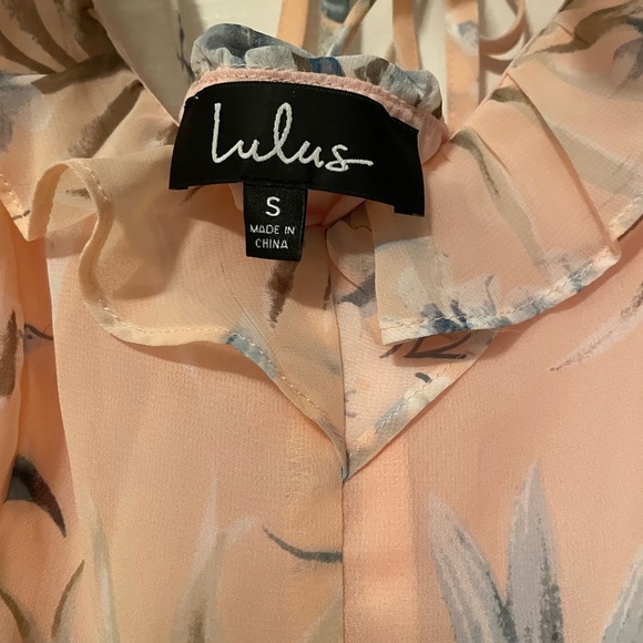 Lulu’s summer dress. Size small - Picture 5 of 6